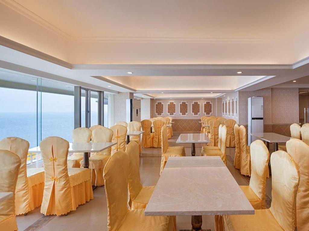 Vienna Classic Hotel Guangdong Yangxi Moon Bay Exterior foto