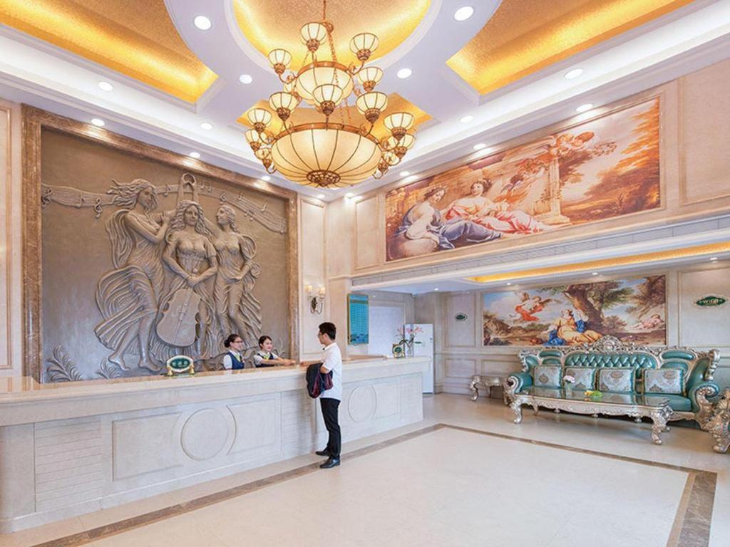 Vienna Classic Hotel Guangdong Yangxi Moon Bay Exterior foto